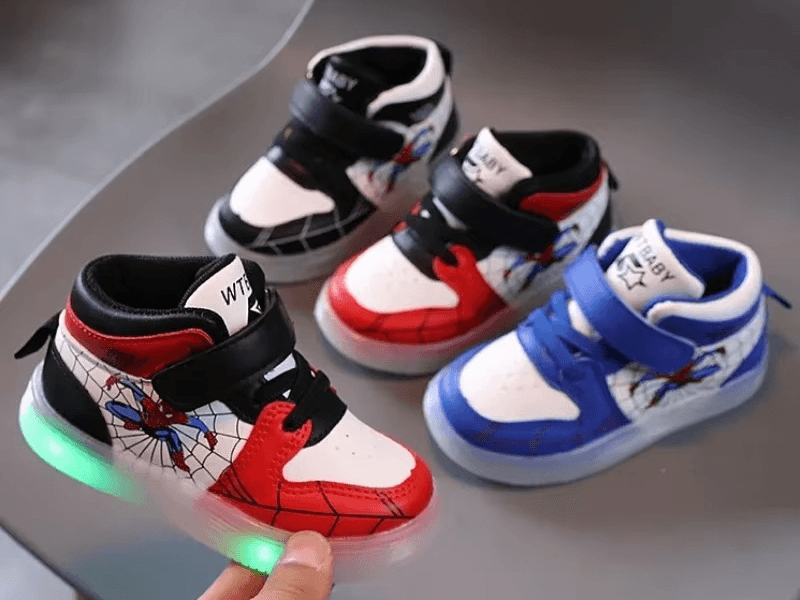 Disney Childrens Led Light Shoes Fashion Aoger Spiderman Boys Sneakers Girls Cartton Casual Shoes Breathable Kids Sport Shoes